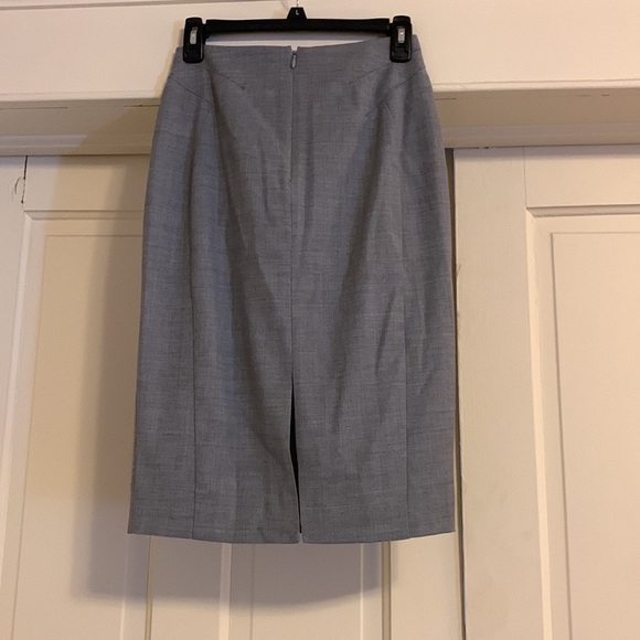 White House Black Market, 00, Grey Pencil Skirt - Picture 2 of 3